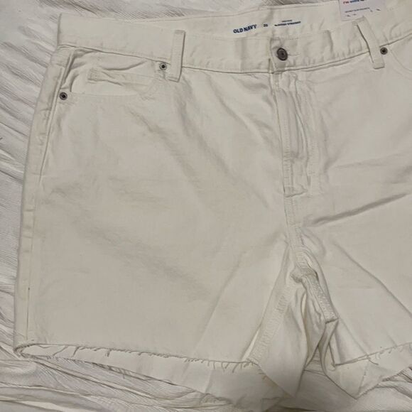 NWT- Old Navy - 22, 24, 26 & 28+ - Picture 3 of 9